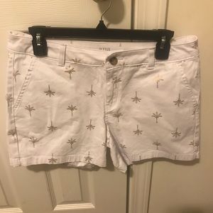 Cute white twill shorts with gold Palm trees